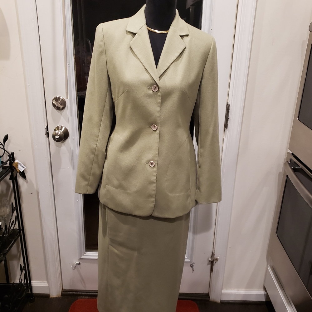 Suit